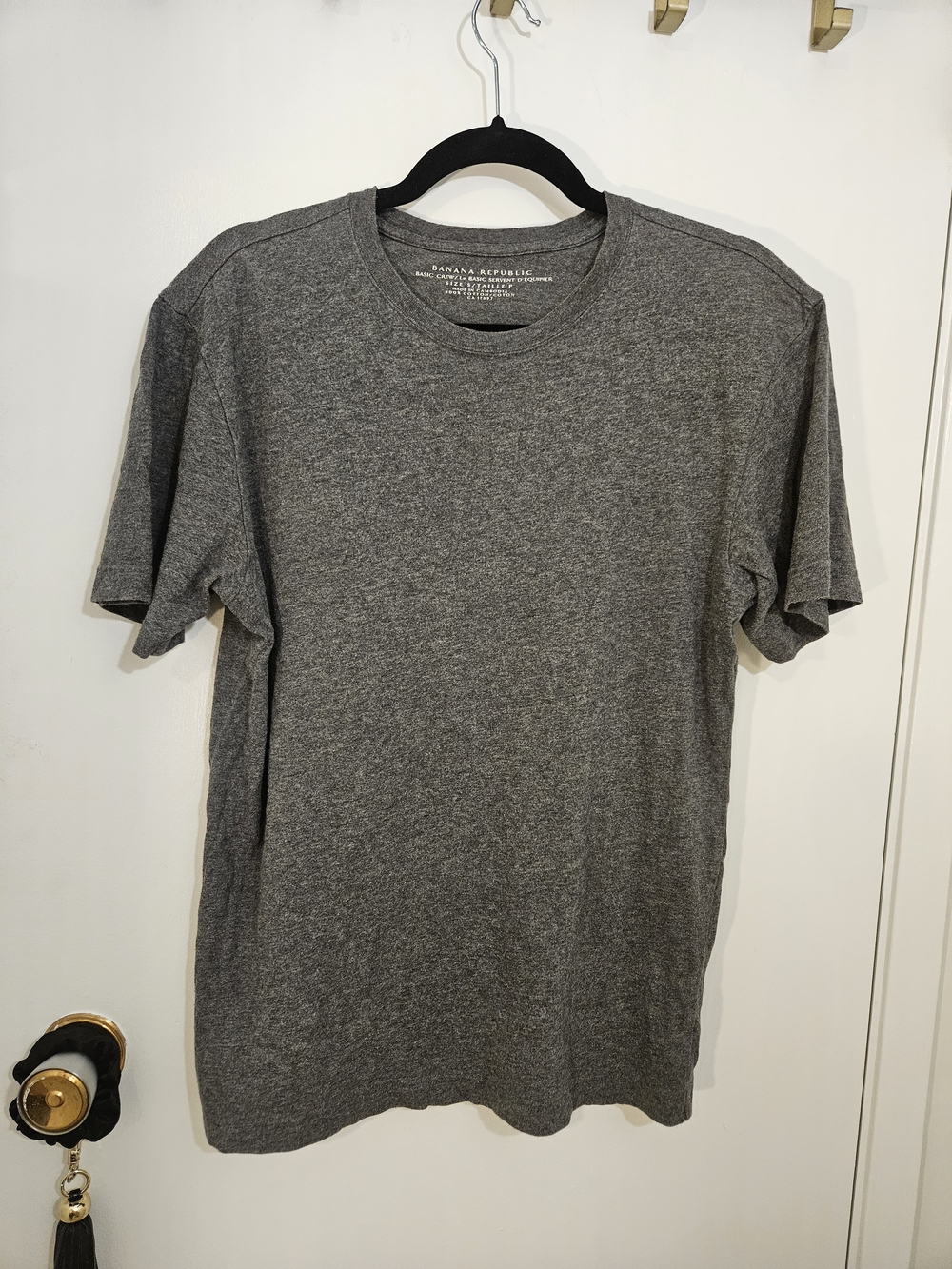 Men's Basics & Brand-Name Tee Lot (4 Shirts)